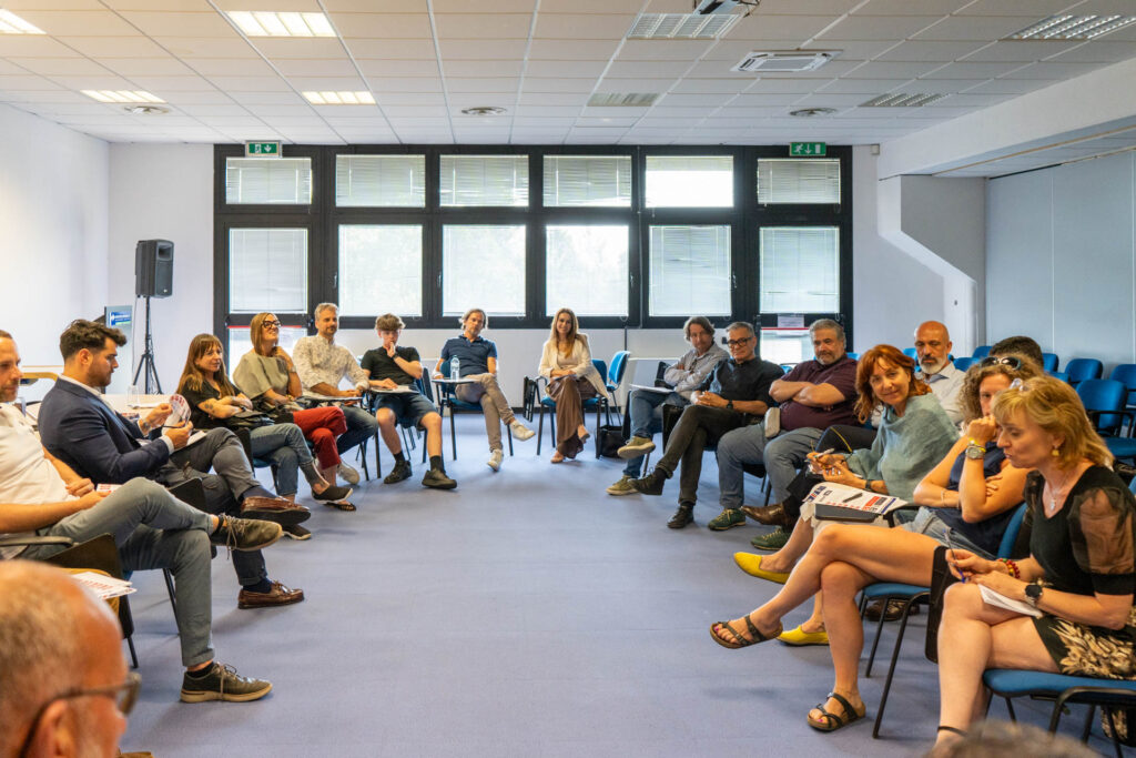 Foto riunione Modena 