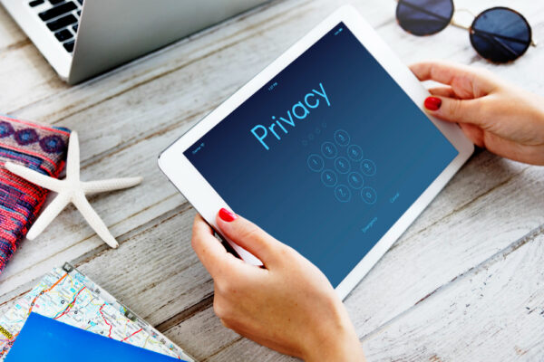 Documenti di identità e contratti di coworking: cosa dice la normativa su privacy e antiriciclaggio